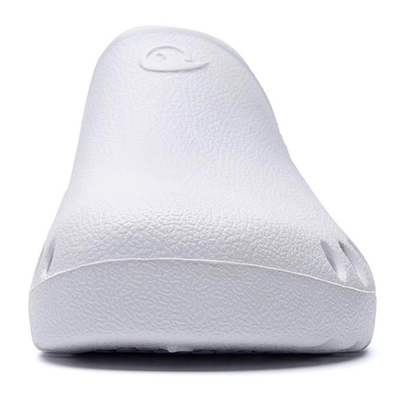 New White Unisex Garden Clog Sandals - Picture 5 of 7